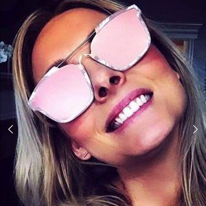 Dollboxx elektra pink OPAL sunnies